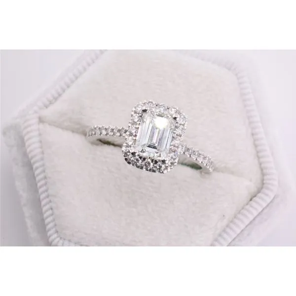 14K White Gold Lab-Grown Diamond Engagement Ring Puckett's Fine Jewelry Benton, KY