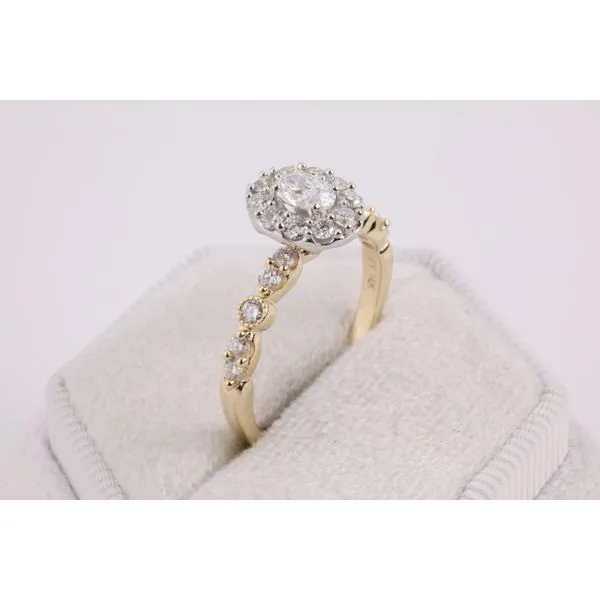 14K Two-Tone Oval Halo Diamond Engagement Ring Image 2 Puckett's Fine Jewelry Benton, KY