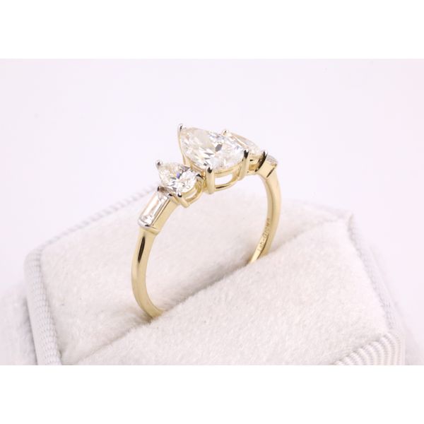 14K Yellow Gold Three-Stone Pear Lab-Grown Diamond Engagement Ring – 1.50ctw Image 2 Puckett's Fine Jewelry Benton, KY