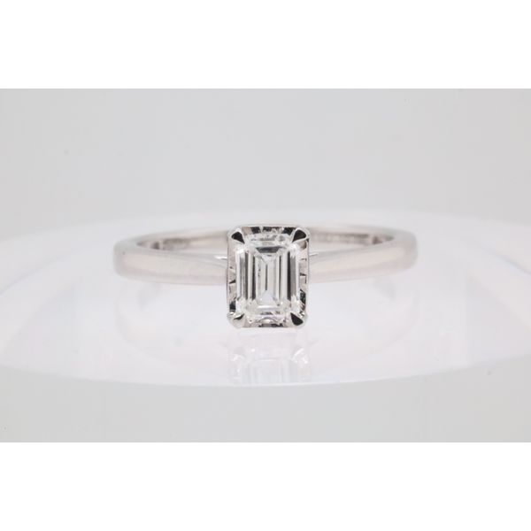 10K White Gold Emerald Cut Lab-Grown Diamond Solitaire Engagement Ring Puckett's Fine Jewelry Benton, KY