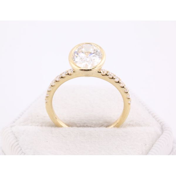 14K Yellow Gold Oval Lab-Grown Diamond Engagement Ring Image 3 Puckett's Fine Jewelry Benton, KY