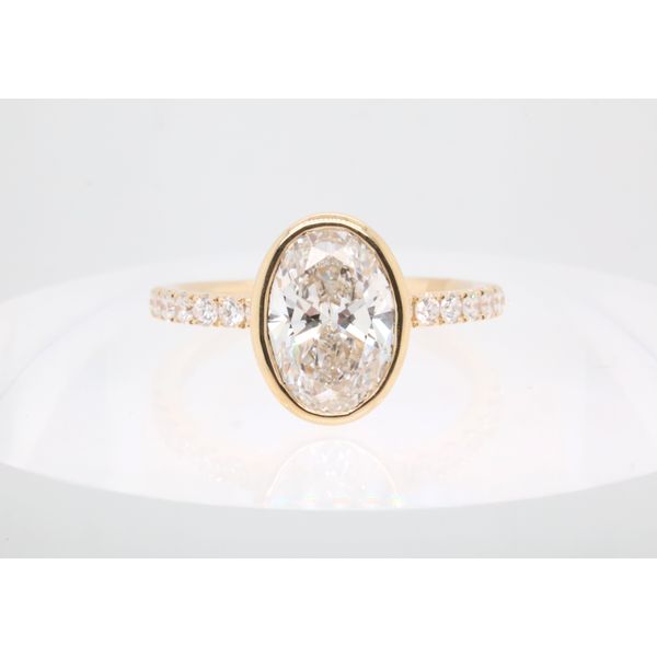 14K Yellow Gold Oval Lab-Grown Diamond Engagement Ring Puckett's Fine Jewelry Benton, KY
