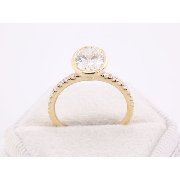 14K Yellow Gold Oval Lab-Grown Diamond Engagement Ring Image 3 Puckett's Fine Jewelry Benton, KY