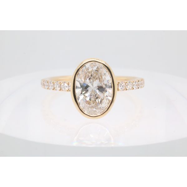 14K Yellow Gold Oval Lab-Grown Diamond Engagement Ring Puckett's Fine Jewelry Benton, KY