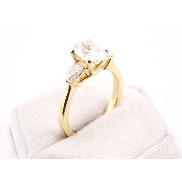 14K Yellow Gold Lab-Grown Diamond Three-Stone Ring Image 2 Puckett's Fine Jewelry Benton, KY