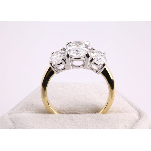 14K Yellow Gold Three-Stone Oval Lab-Grown Diamond Engagement Ring Image 3 Puckett's Fine Jewelry Benton, KY