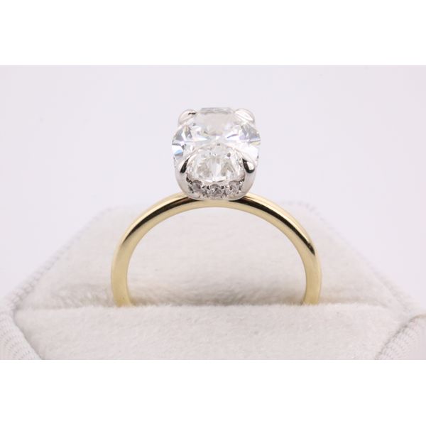 14K Two-Tone Gold Lab-Grown Oval Diamond Ring Image 3 Puckett's Fine Jewelry Benton, KY