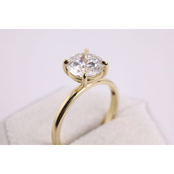 14K Yellow Gold Lab-Grown Round Brilliant Diamond Solitaire Ring Image 2 Puckett's Fine Jewelry Benton, KY