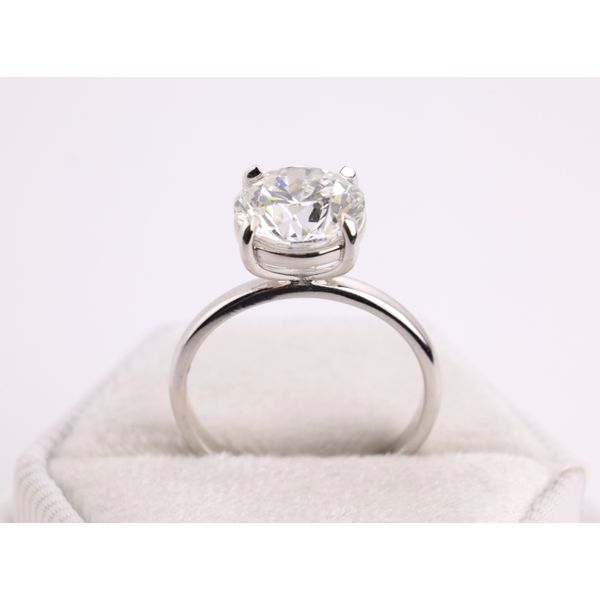 14K White Gold Lab-Grown Round Brilliant Diamond Solitaire Ring Image 3 Puckett's Fine Jewelry Benton, KY