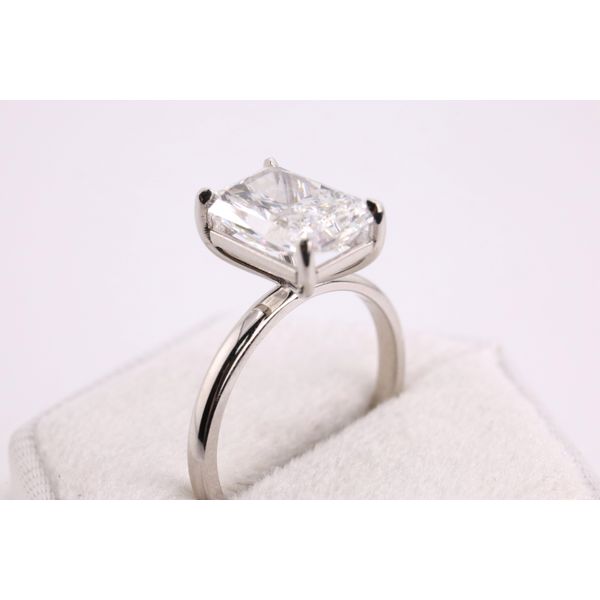14K White Gold Lab-Grown Emerald Cut Diamond Solitaire Ring Image 2 Puckett's Fine Jewelry Benton, KY