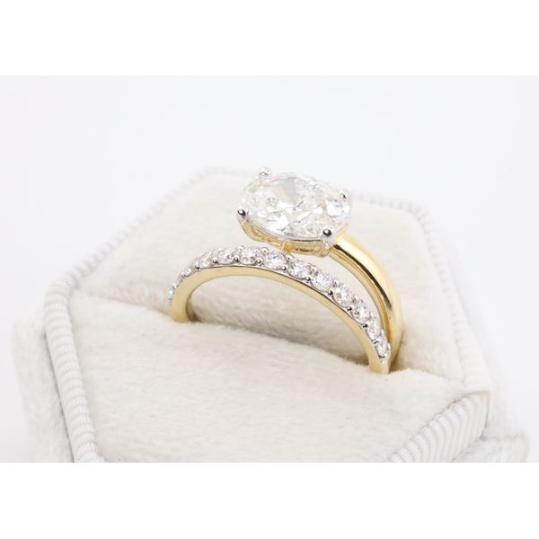 14K Yellow Gold Lab-Grown Diamond East-West Oval Engagement Ring – 2.54ctw Image 2 Puckett's Fine Jewelry Benton, KY