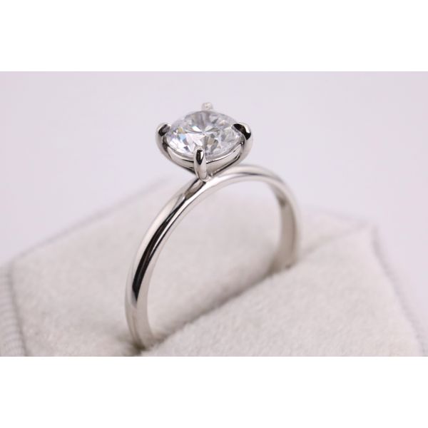 14K White Gold Lab-Grown Round Brilliant Diamond Solitaire Ring Image 2 Puckett's Fine Jewelry Benton, KY