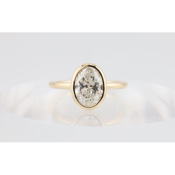 14K Yellow Gold Lab-Grown Oval Diamond Bezel-Set Solitaire Ring Puckett's Fine Jewelry Benton, KY