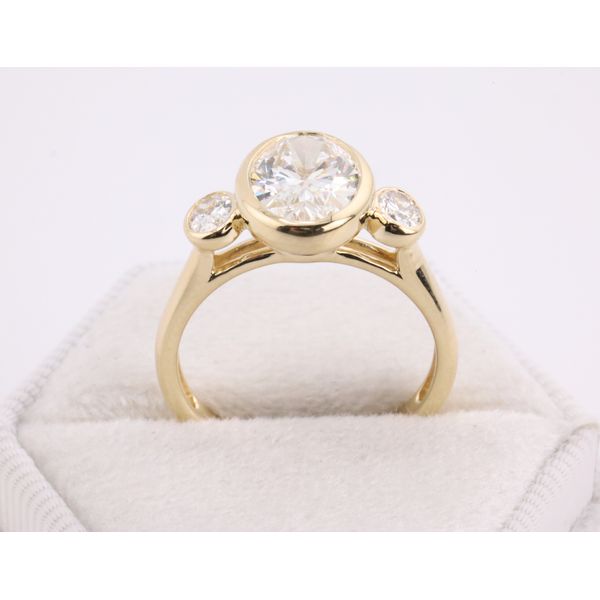 14K Yellow Gold Three-Stone Oval Lab-Grown Diamond Ring Image 3 Puckett's Fine Jewelry Benton, KY
