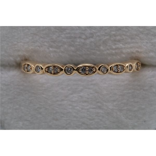 14K Yellow Gold Ladies Scalloped Diamond Stackable Band Puckett's Fine Jewelry Benton, KY