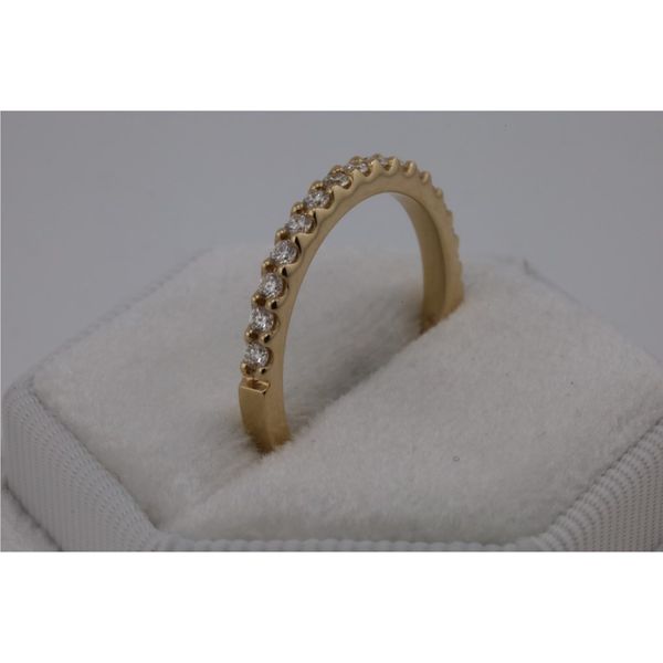 14K Yellow Gold Ladies Diamond Band Image 2 Puckett's Fine Jewelry Benton, KY