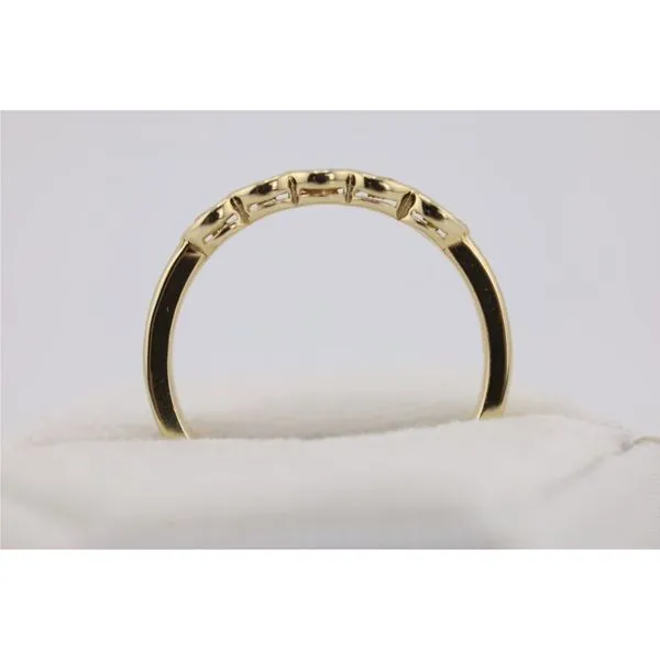 14K Yellow Gold 5-Stone Diamond Band Image 3 Puckett's Fine Jewelry Benton, KY