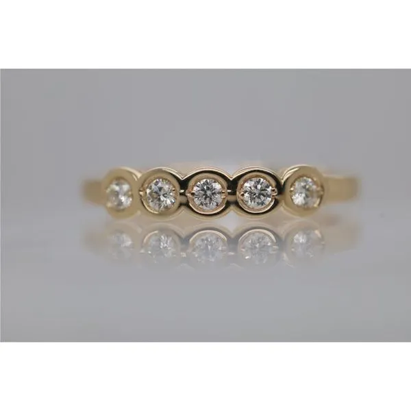14K Yellow Gold 5-Stone Diamond Band Puckett's Fine Jewelry Benton, KY