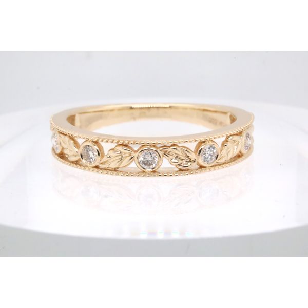 14K Yellow Gold Diamond Band with Leaf Inlay Puckett's Fine Jewelry Benton, KY