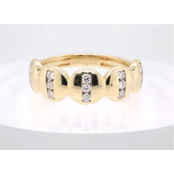 14K Yellow Gold Diamond Scalloped Band Puckett's Fine Jewelry Benton, KY
