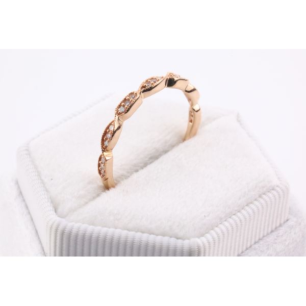 14K Rose Gold Scalloped Diamond Wedding Band Image 2 Puckett's Fine Jewelry Benton, KY