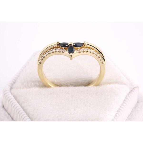 14K Yellow Gold Diamond & Sapphire Chevron Band Image 3 Puckett's Fine Jewelry Benton, KY