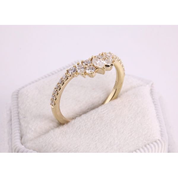 14K Yellow Gold Natural Diamond Contour Band Image 2 Puckett's Fine Jewelry Benton, KY