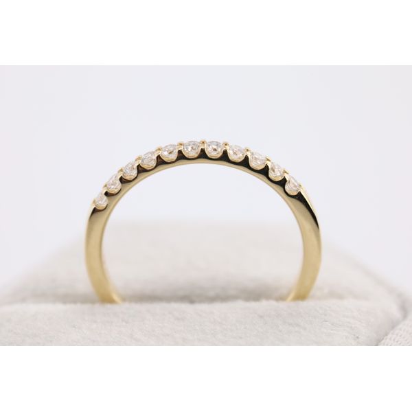14K Yellow Gold Lab-Grown Diamond Wedding Band Image 3 Puckett's Fine Jewelry Benton, KY