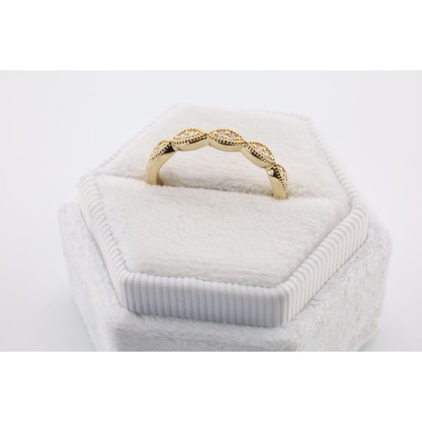 14K Yellow Gold Natural Diamond Band with Milgrain Edge – 0.08ctw Image 2 Puckett's Fine Jewelry Benton, KY