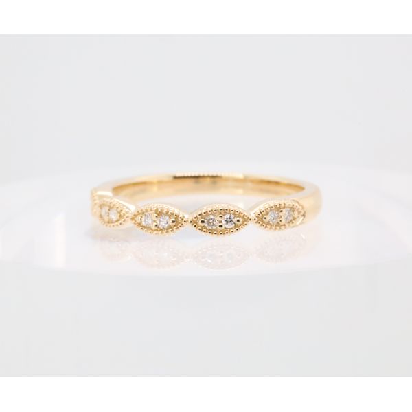 14K Yellow Gold Natural Diamond Band with Milgrain Edge – 0.08ctw Puckett's Fine Jewelry Benton, KY