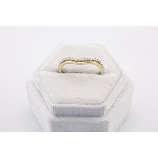14K Two-Tone Gold Natural Diamond Contour Band – 0.14ctw Image 3 Puckett's Fine Jewelry Benton, KY