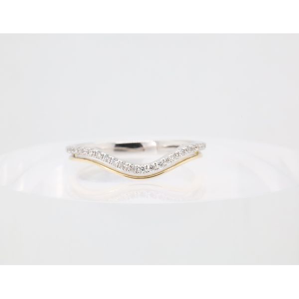 14K Two-Tone Gold Natural Diamond Contour Band – 0.14ctw Puckett's Fine Jewelry Benton, KY