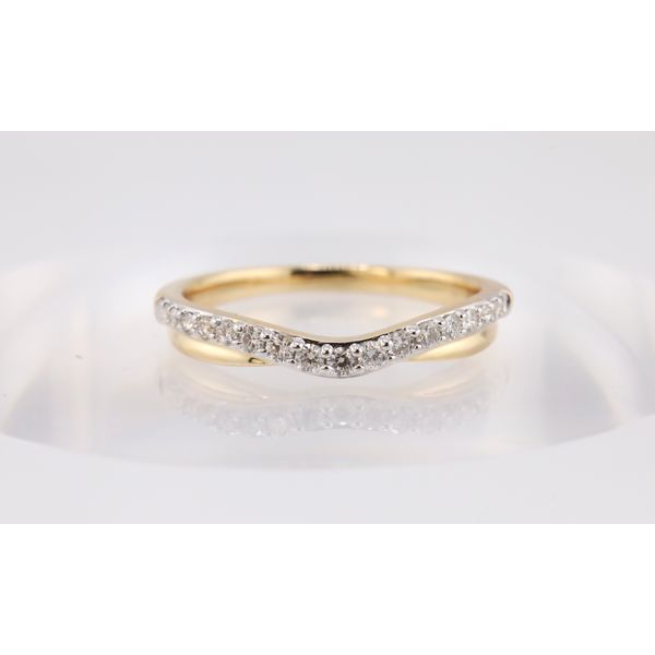14K Yellow Gold Natural Diamond Curved Band – 0.25ctw Puckett's Fine Jewelry Benton, KY