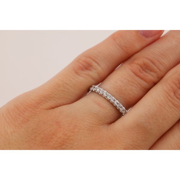 14K White Gold Lab-Grown Diamond Prong-Set Wedding Band Image 3 Puckett's Fine Jewelry Benton, KY