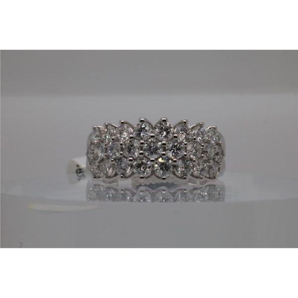 14K White Gold 3 Row Diamond Band Puckett's Fine Jewelry Benton, KY