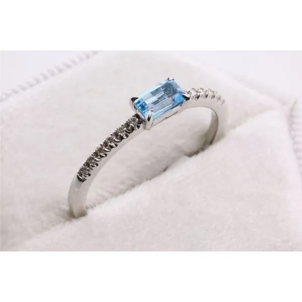 10K White Gold Blue Topaz and Diamond Ring Image 2 Puckett's Fine Jewelry Benton, KY