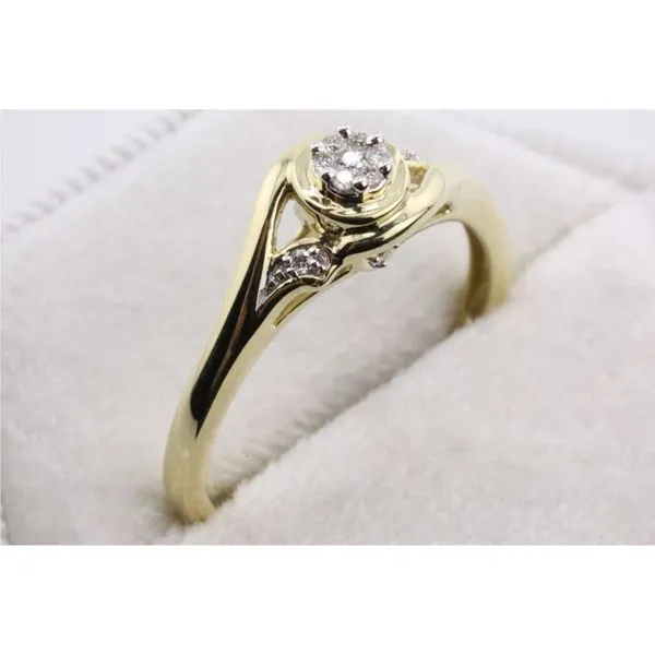 10K Yellow Gold Ladies Diamond Cluster Center Ring Image 2 Puckett's Fine Jewelry Benton, KY