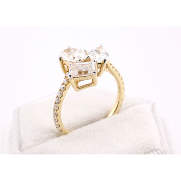 14K Yellow Gold Lab-Grown Diamond Three-Stone Ring Image 2 Puckett's Fine Jewelry Benton, KY