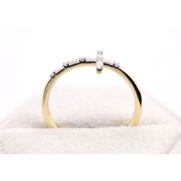 14K Yellow Gold East-West Diamond Cross Ring Image 3 Puckett's Fine Jewelry Benton, KY