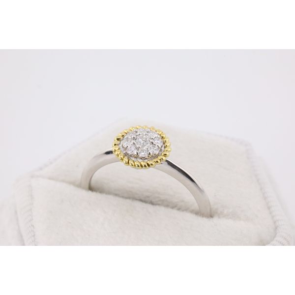 18K White & Yellow Gold Diamond Cluster Ring Image 2 Puckett's Fine Jewelry Benton, KY