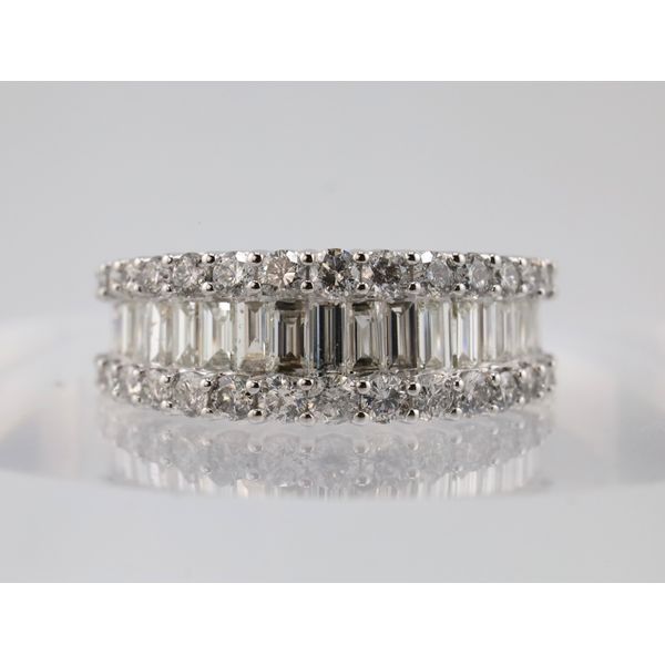 14K White Gold Natural Diamond Wide Band – 2.00ctw Baguette & Round Puckett's Fine Jewelry Benton, KY