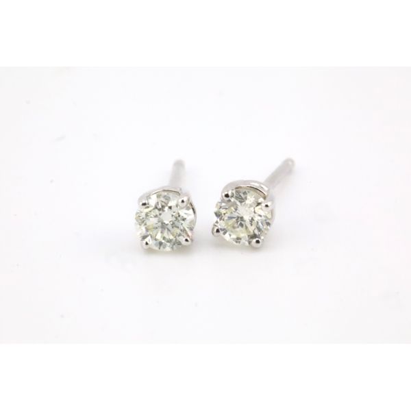 14K White Gold Natural Diamond Solitaire Stud Earrings – .25ctw Puckett's Fine Jewelry Benton, KY