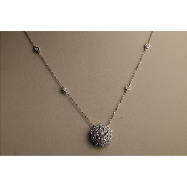 14K White Gold Diamond Necklace Puckett's Fine Jewelry Benton, KY