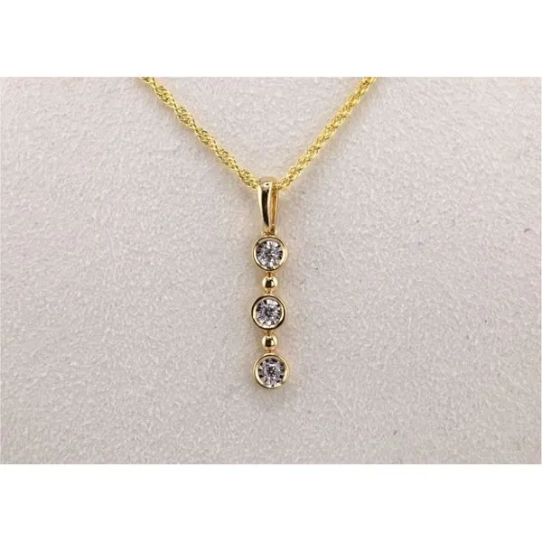 14K Yellow Gold 3 Diamond Bezel/Miracle Plate Pendant Image 2 Puckett's Fine Jewelry Benton, KY