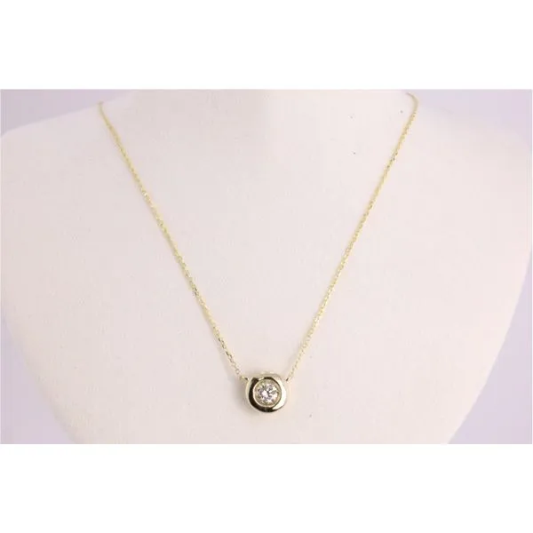 14K Yellow Gold Diamond Cluster Bezel Pendant Puckett's Fine Jewelry Benton, KY