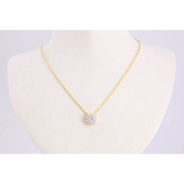 14K Yellow Gold Diamond Cluster Pendant Puckett's Fine Jewelry Benton, KY