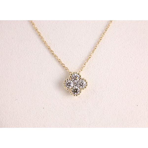 14K Yellow Gold Diamond Clover Pendant Image 2 Puckett's Fine Jewelry Benton, KY