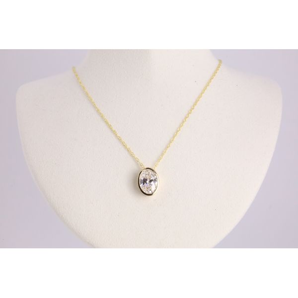 14K Yellow Gold Lab-Grown Diamond Oval Bezel Pendant Puckett's Fine Jewelry Benton, KY