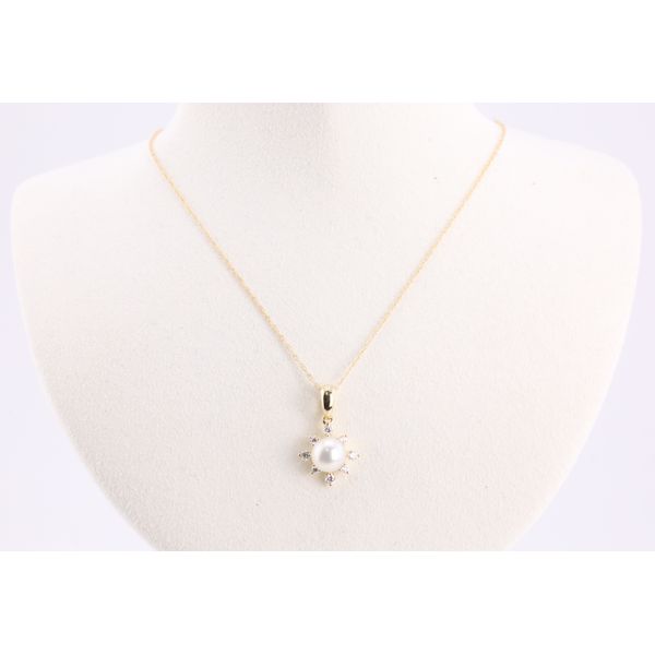 14K Yellow Gold Pearl & Diamond Burst Pendant Puckett's Fine Jewelry Benton, KY