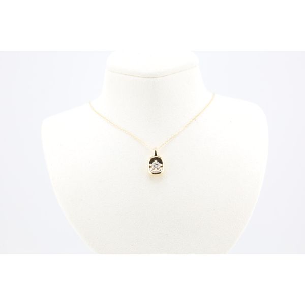 14K Yellow Gold Bezel Set Round Diamond Pendant Puckett's Fine Jewelry Benton, KY